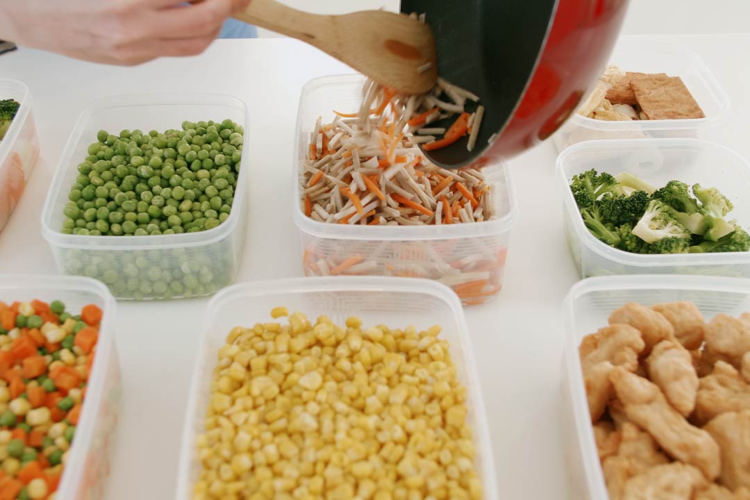 保険見直し本舗様 「保険の見直し 冷蔵庫編」サービスプロモーション